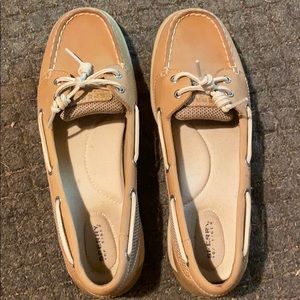 Sperry boat shoes